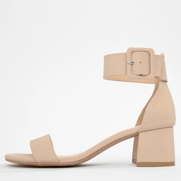 NEVER WORN Qupid Mid Block Heel Sandals in Beige- Size 6.5 - Picture 3 of 7